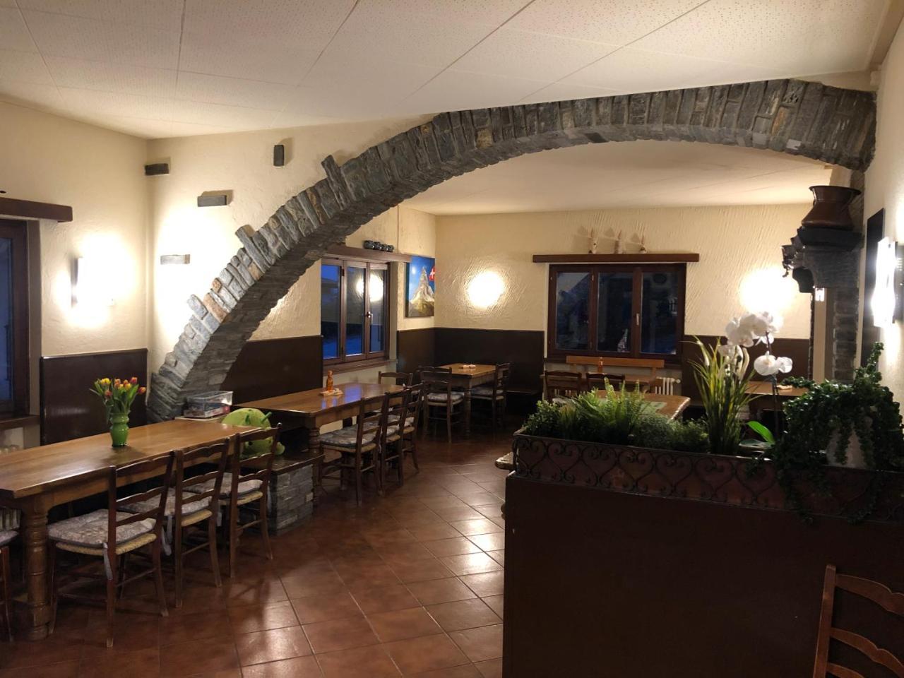 مبيت وإفطار Gambarogno Al Grottino المظهر الخارجي الصورة
